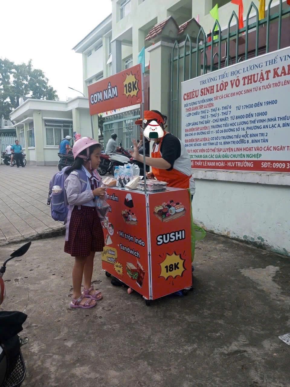 Cơm nắm Cam lè