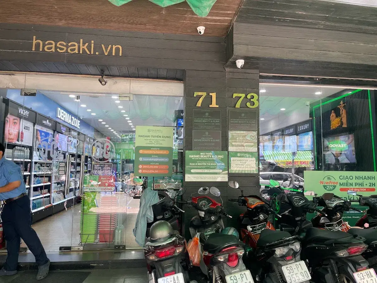 Nhân viên thu ngân image 1